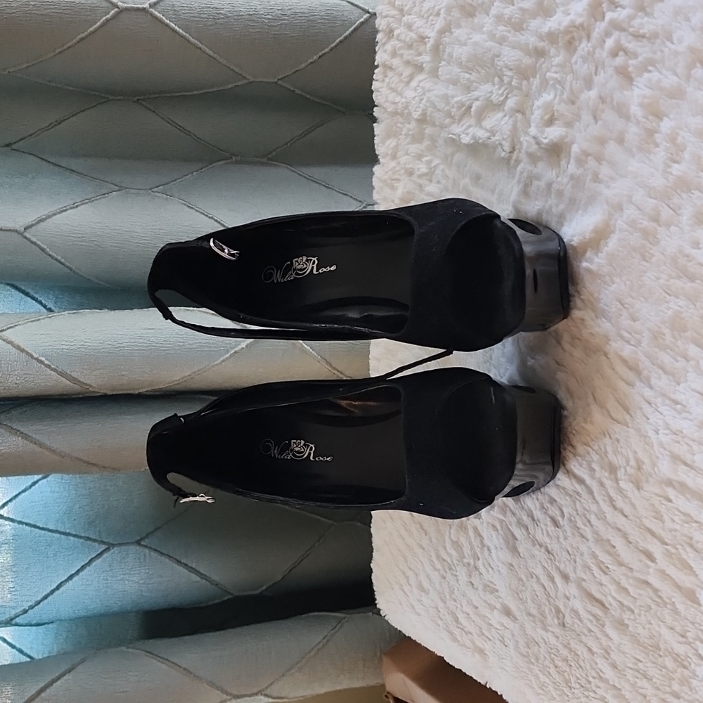 Wild Rose heels size 6 1/2